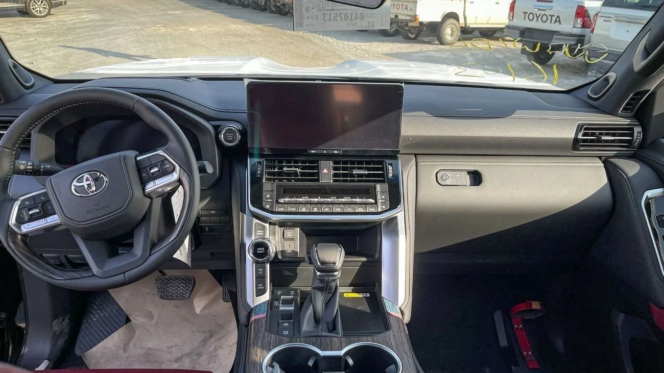 Toyota Land Cruiser 300 VXR (2025) – Brand New
