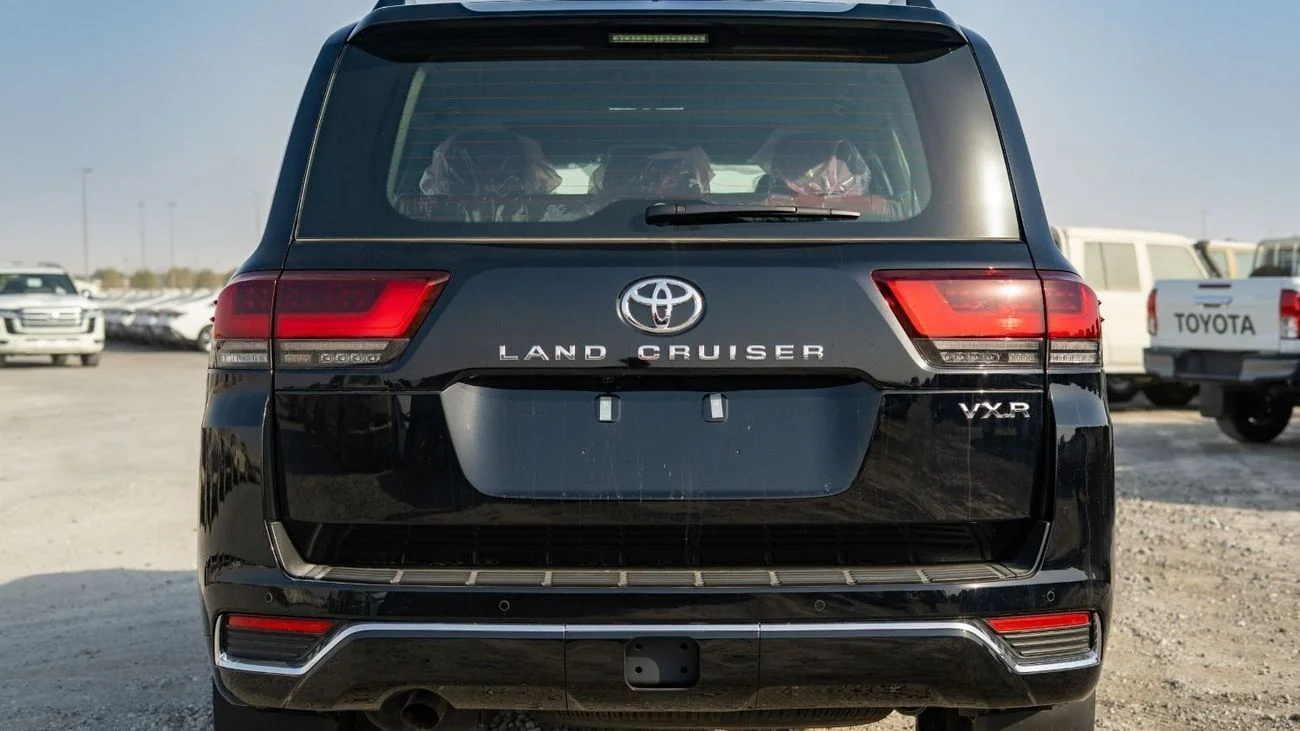 Toyota Land Cruiser 300 VXR (2025) – Brand New